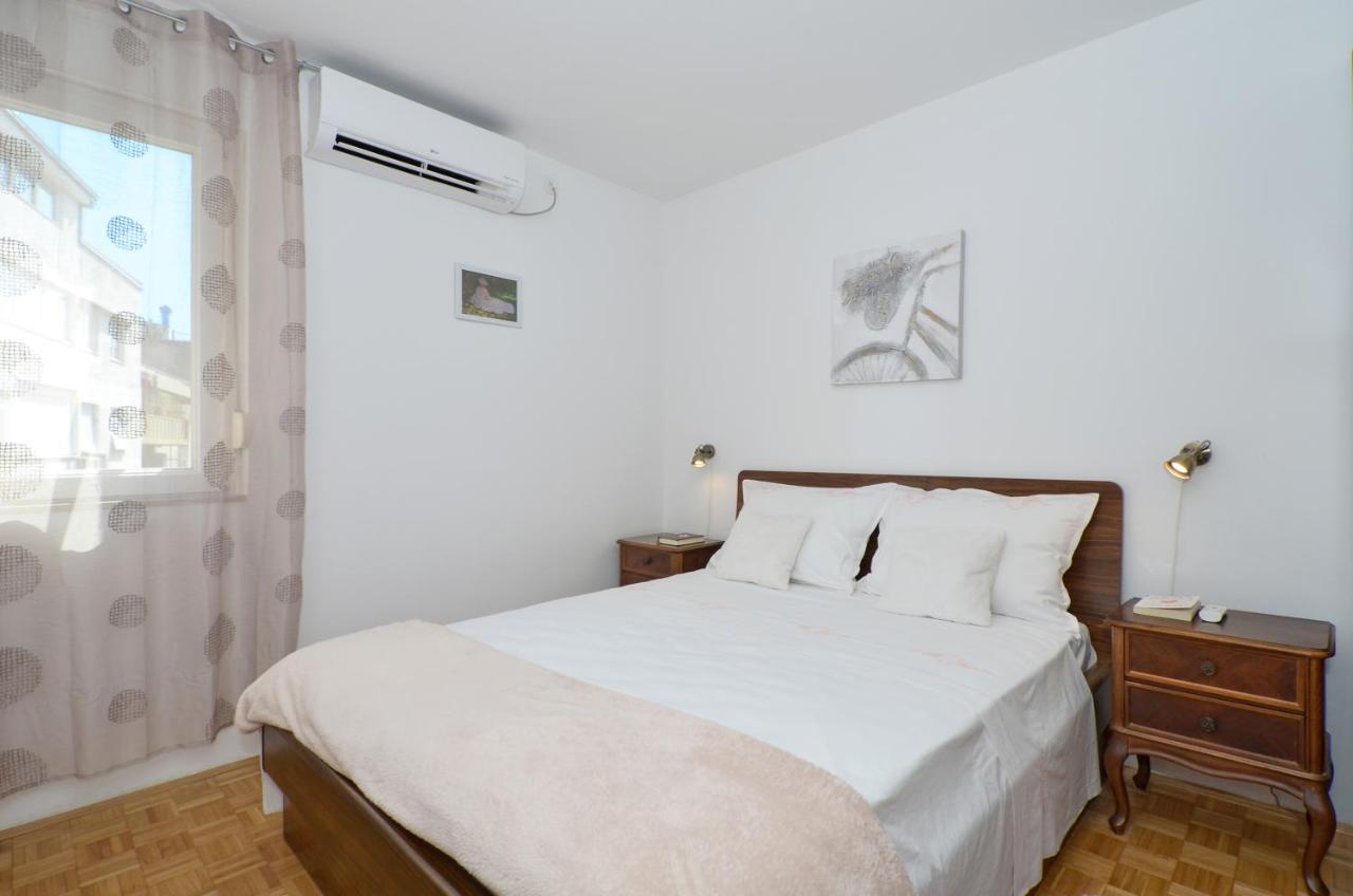 Apartman Lazy Summer Days สปลิท ภายนอก รูปภาพ