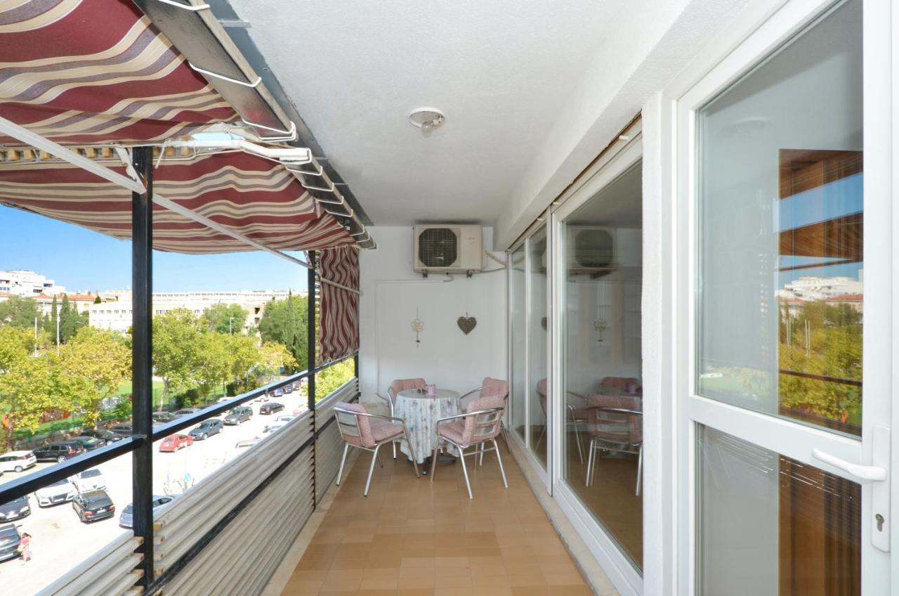 Apartman Lazy Summer Days สปลิท ภายนอก รูปภาพ