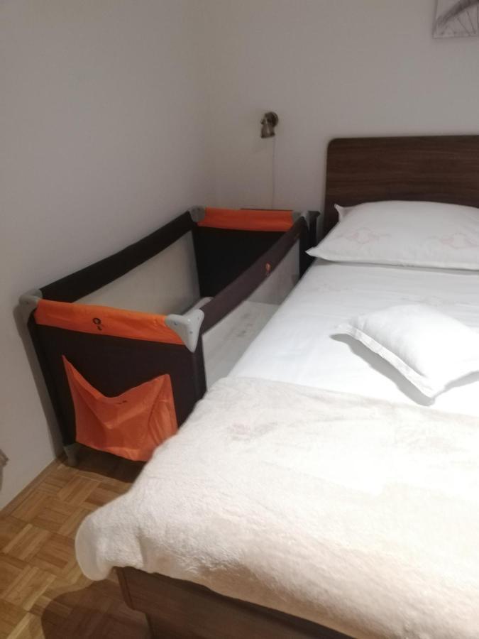 Apartman Lazy Summer Days สปลิท ภายนอก รูปภาพ