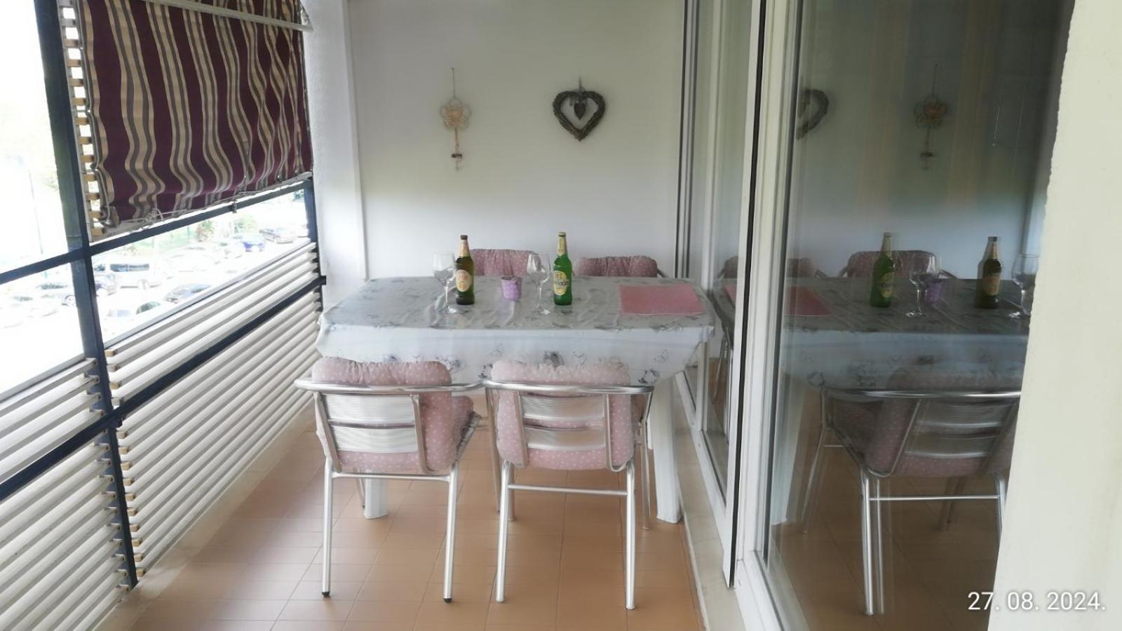 Apartman Lazy Summer Days สปลิท ภายนอก รูปภาพ